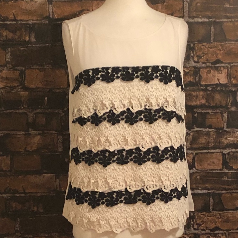 Ann Taylor Lace Sleeveless Top